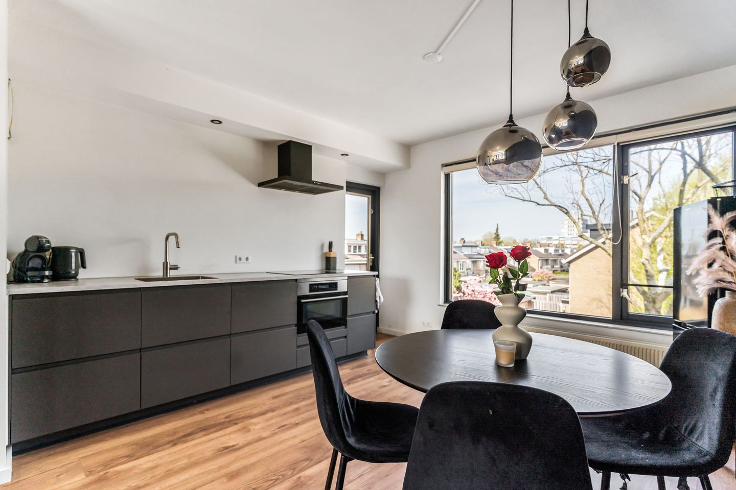 Foto 10 van Dahliastraat 6