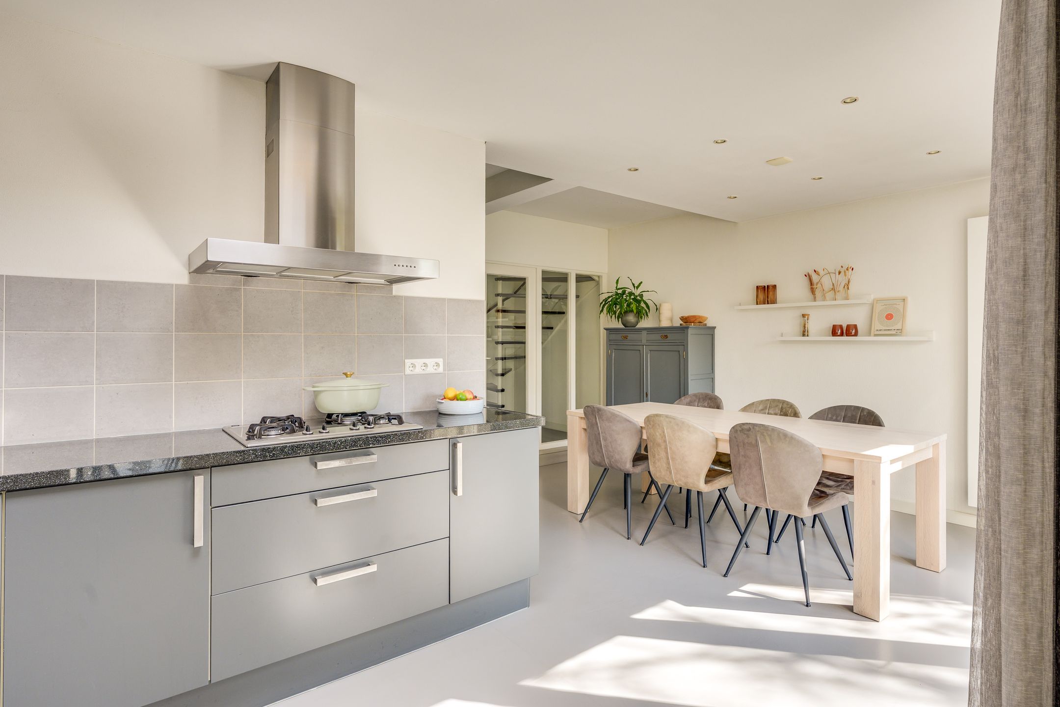 Foto 15 van Apollo 5