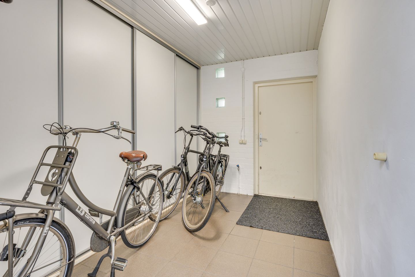 Foto 20 van Apollo 5