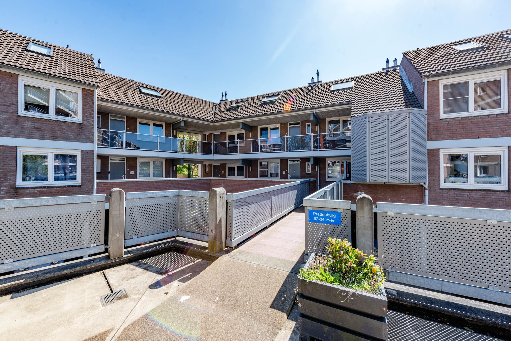 Foto 6 van Prattenburg 76