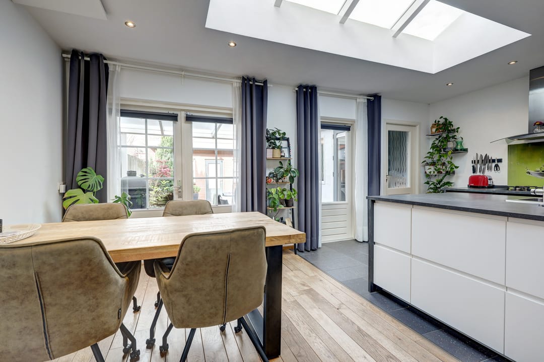 Spacious Terraced Home with Full-Width Extension and Sunny West-Facing Garden in Best — 17