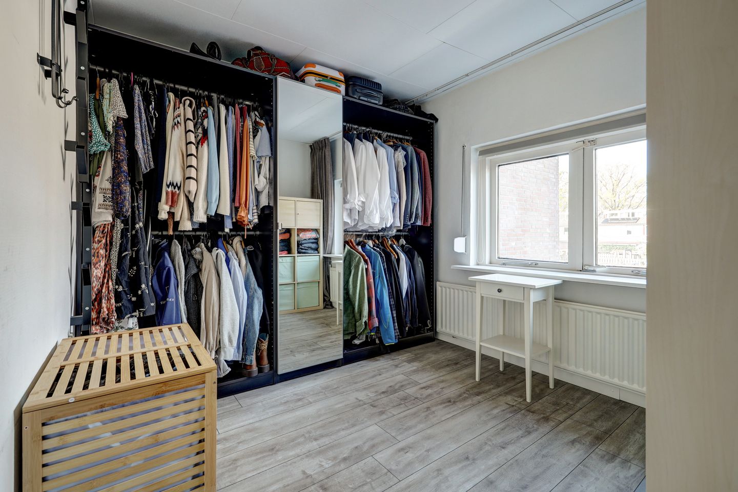 Spacious Terraced Home with Full-Width Extension and Sunny West-Facing Garden in Best — 25