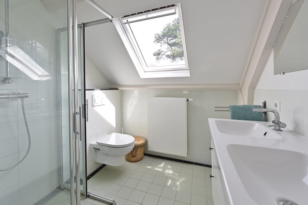 Characteristic 1930s Family Villa in Sought-After Zwarteberg, Laren — 28