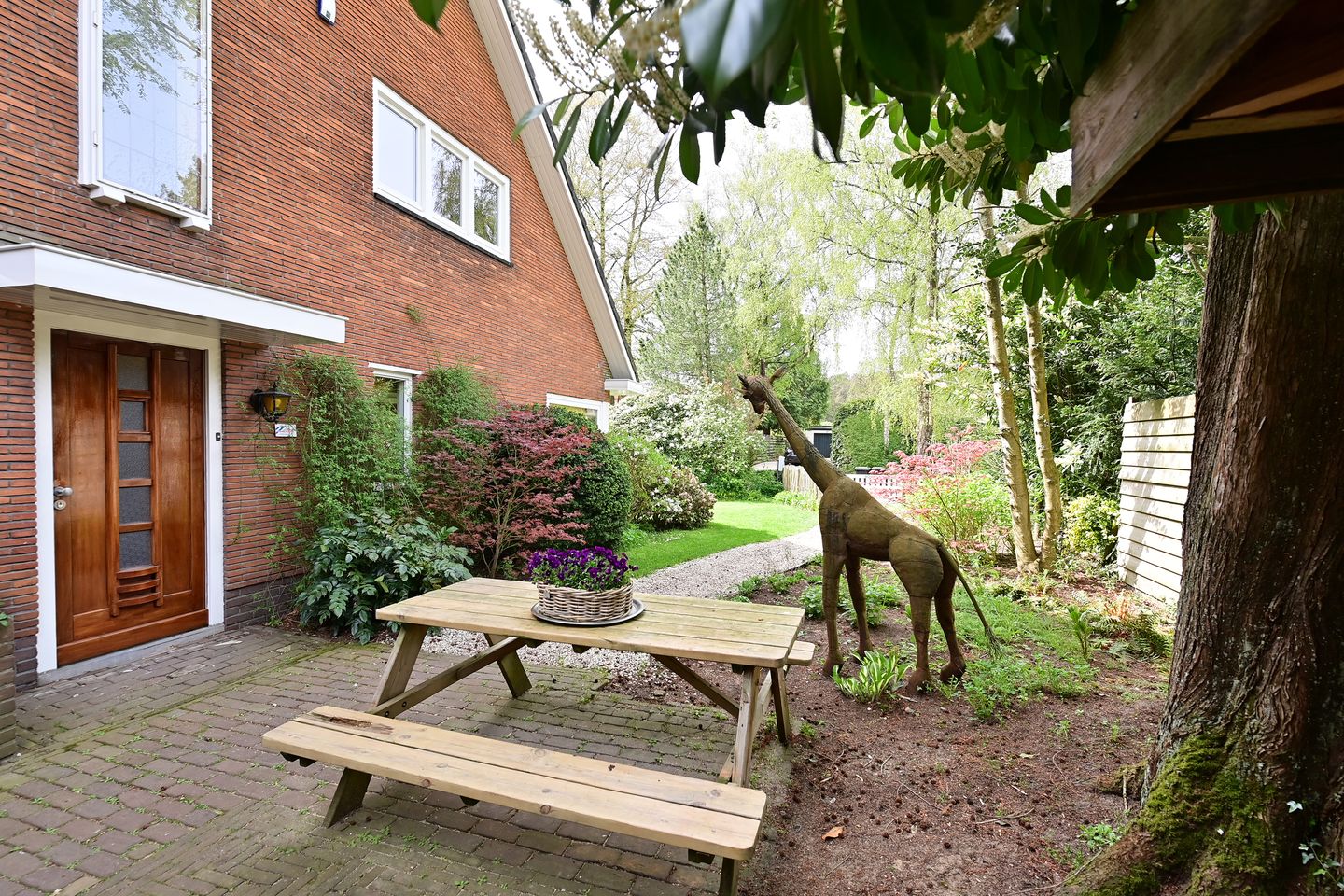 Characteristic 1930s Family Villa in Sought-After Zwarteberg, Laren — 29