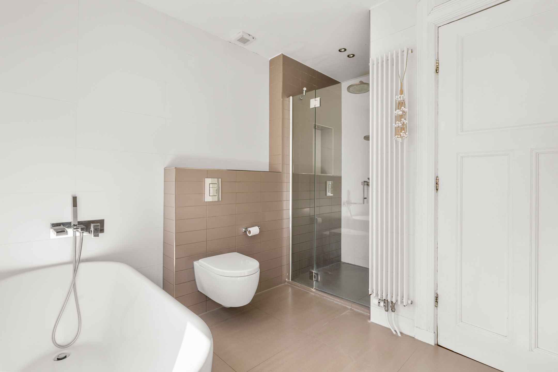 Renovated Upper Apartment with Roof Terrace in Amsterdam South — 18