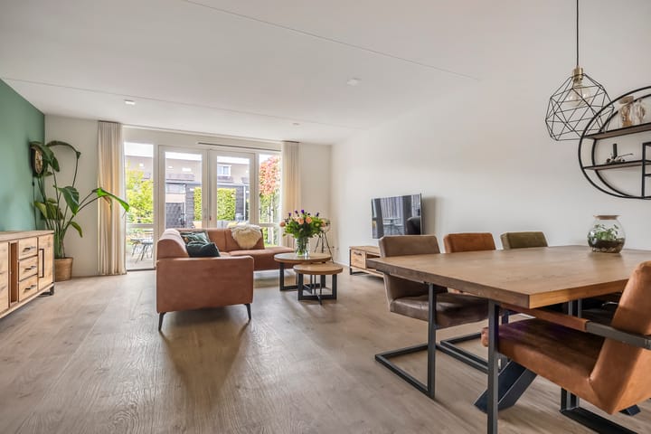 Foto 2 van Sergeant 37