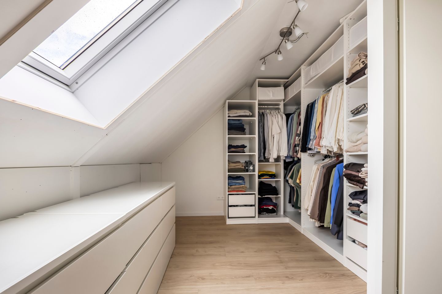 Sustainable End Terraced House in Hoog Dalem — 25