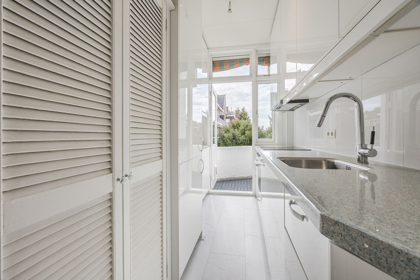 Foto 14 van van Arembergelaan 126