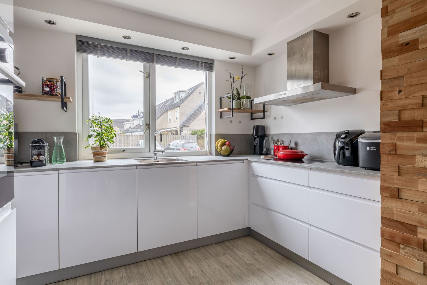 Move-in ready family home with four bedrooms and solar panels in child-friendly Nieuwland — 19