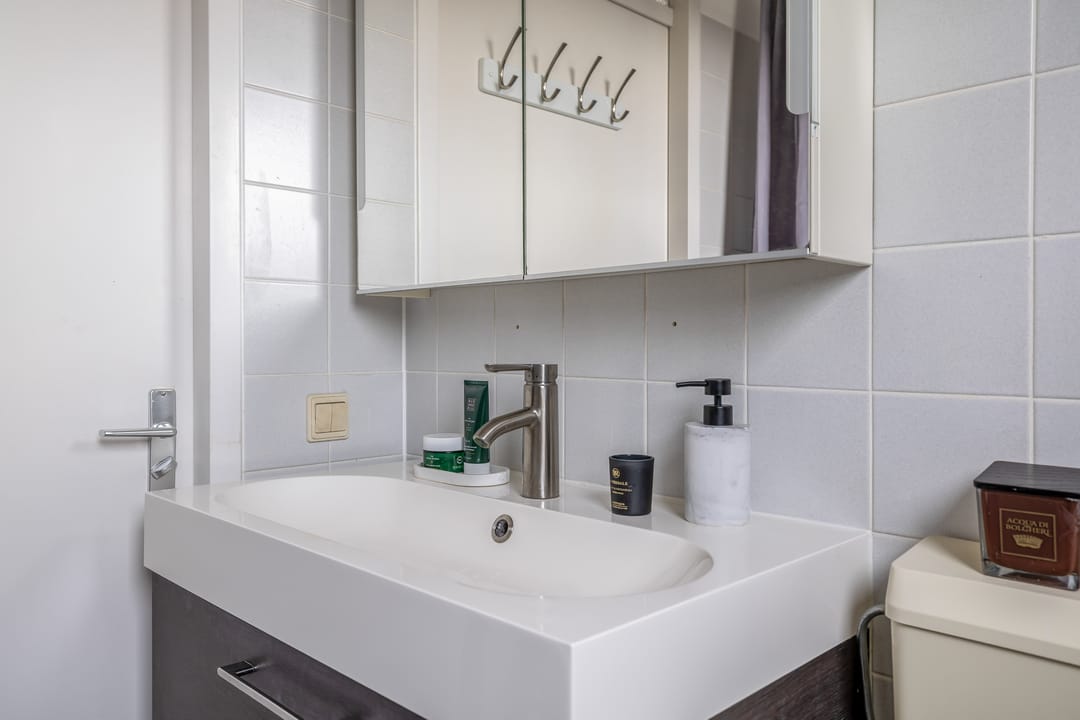 Move-in ready family home with four bedrooms and solar panels in child-friendly Nieuwland — 28