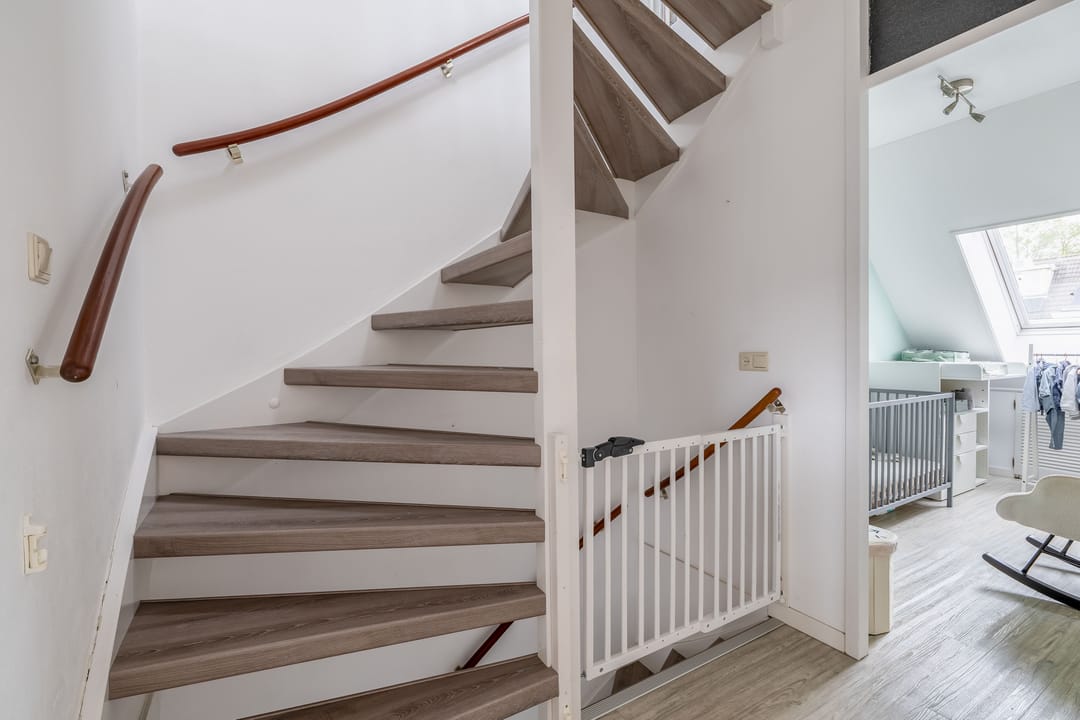 Move-in ready family home with four bedrooms and solar panels in child-friendly Nieuwland — 22