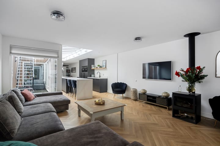 Photo 3 of Ledastraat 19