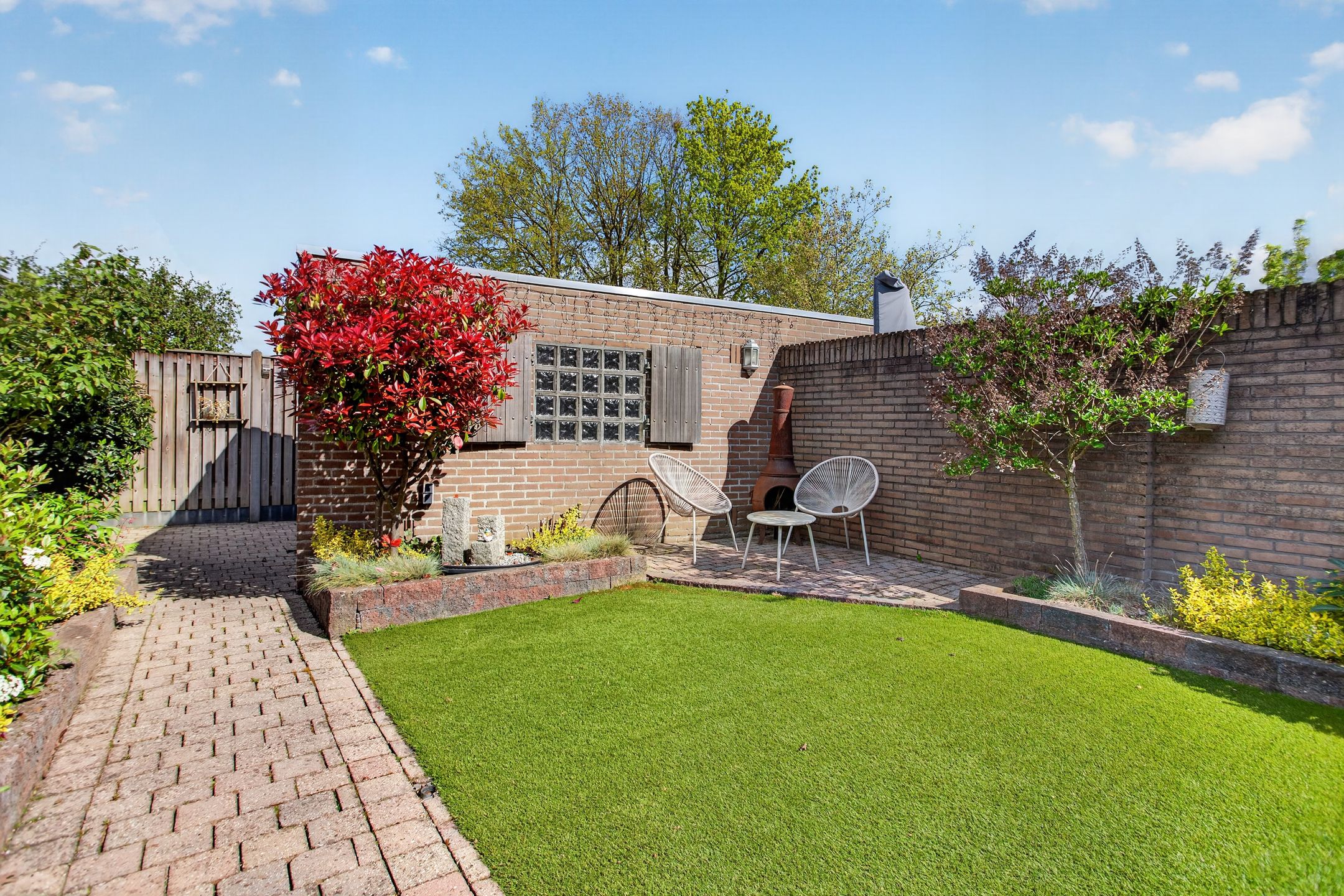 Spacious family home with A energy label, terrace canopy, and private garden in Valkenswaard — 36