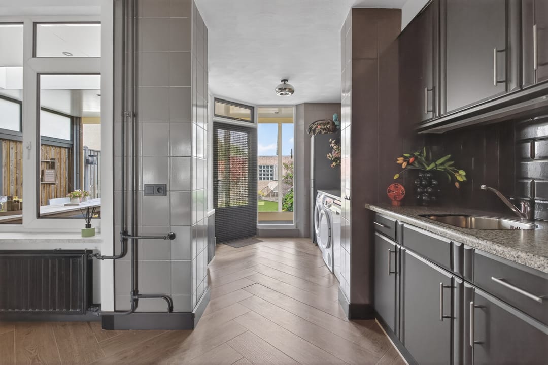 Spacious family home with A energy label, terrace canopy, and private garden in Valkenswaard — 16