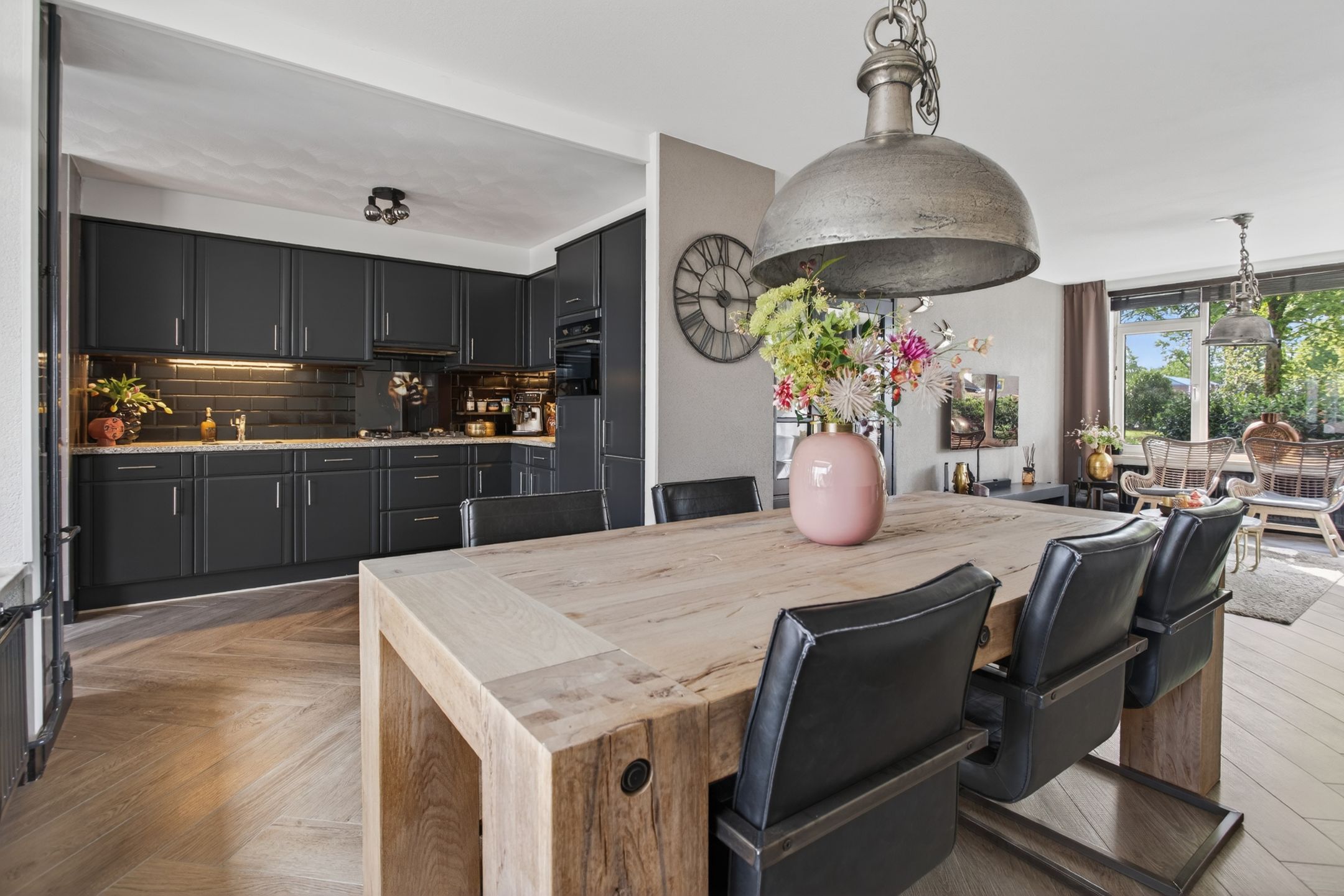 Spacious family home with A energy label, terrace canopy, and private garden in Valkenswaard — 12