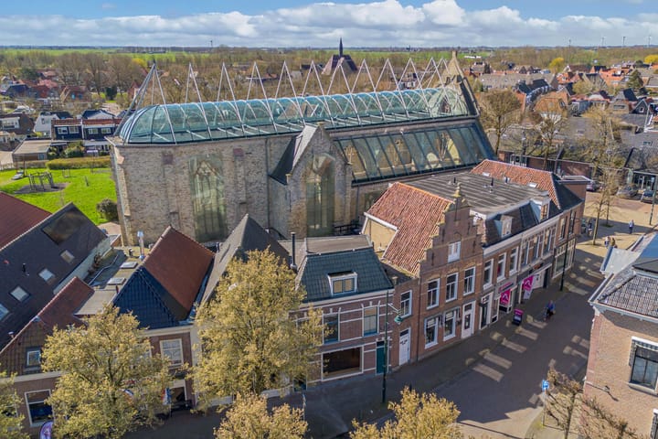 Foto 2 van Snekerpoort 1