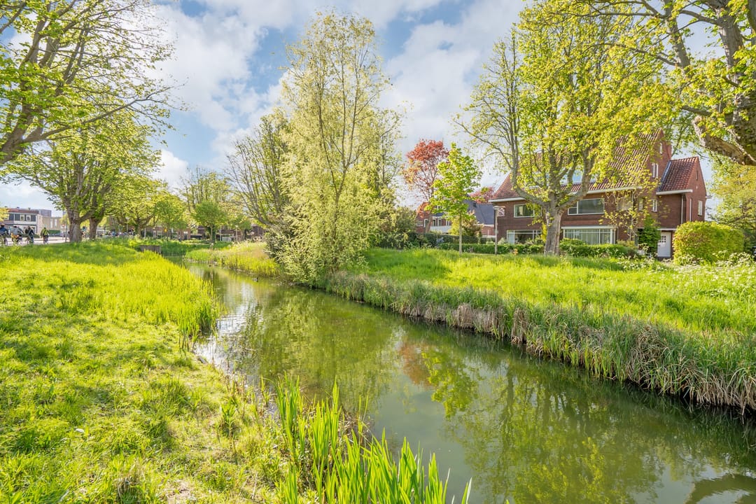 Photo 56 of Prins Bernhardlaan 2