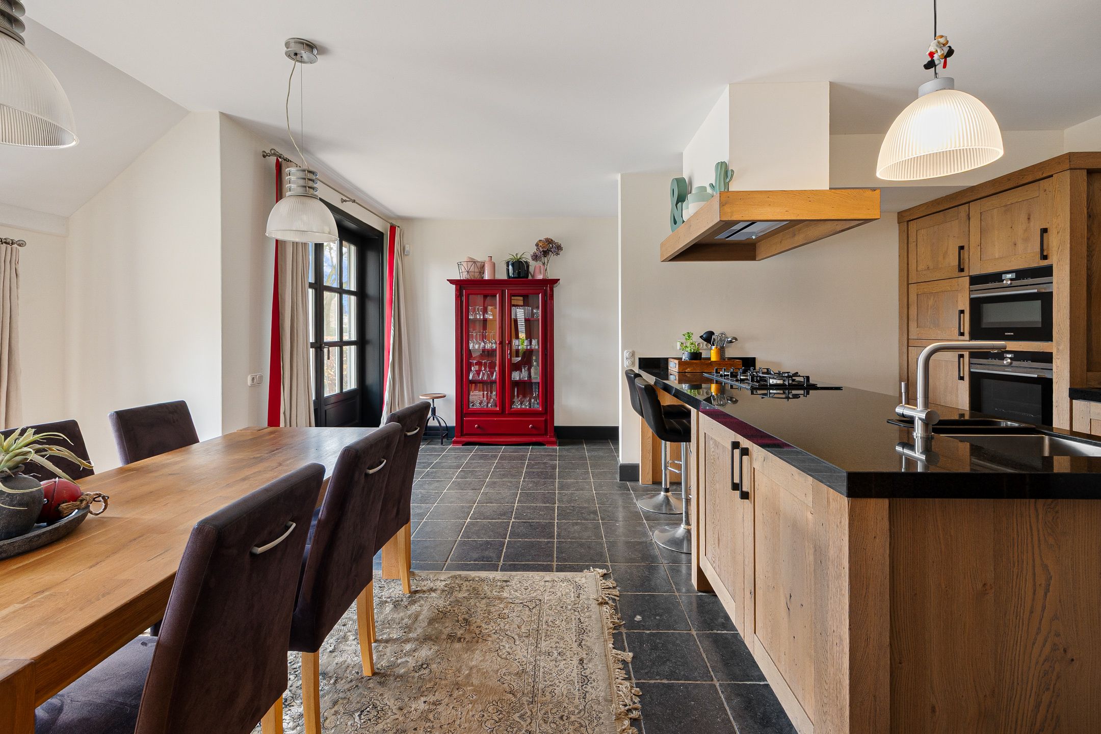 Foto 21 van Middendorp 24