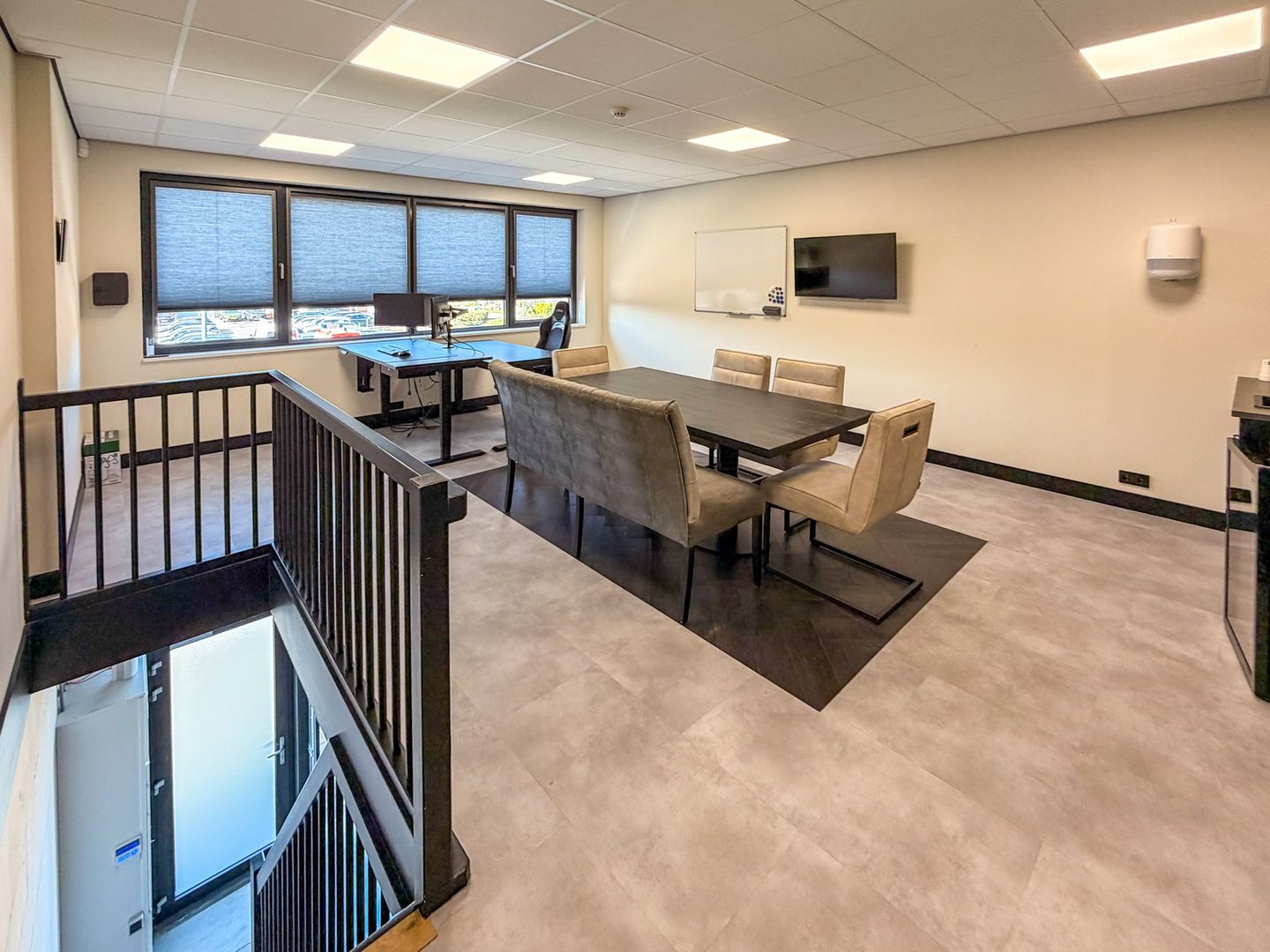 View photo 4 of Goudsmid 104