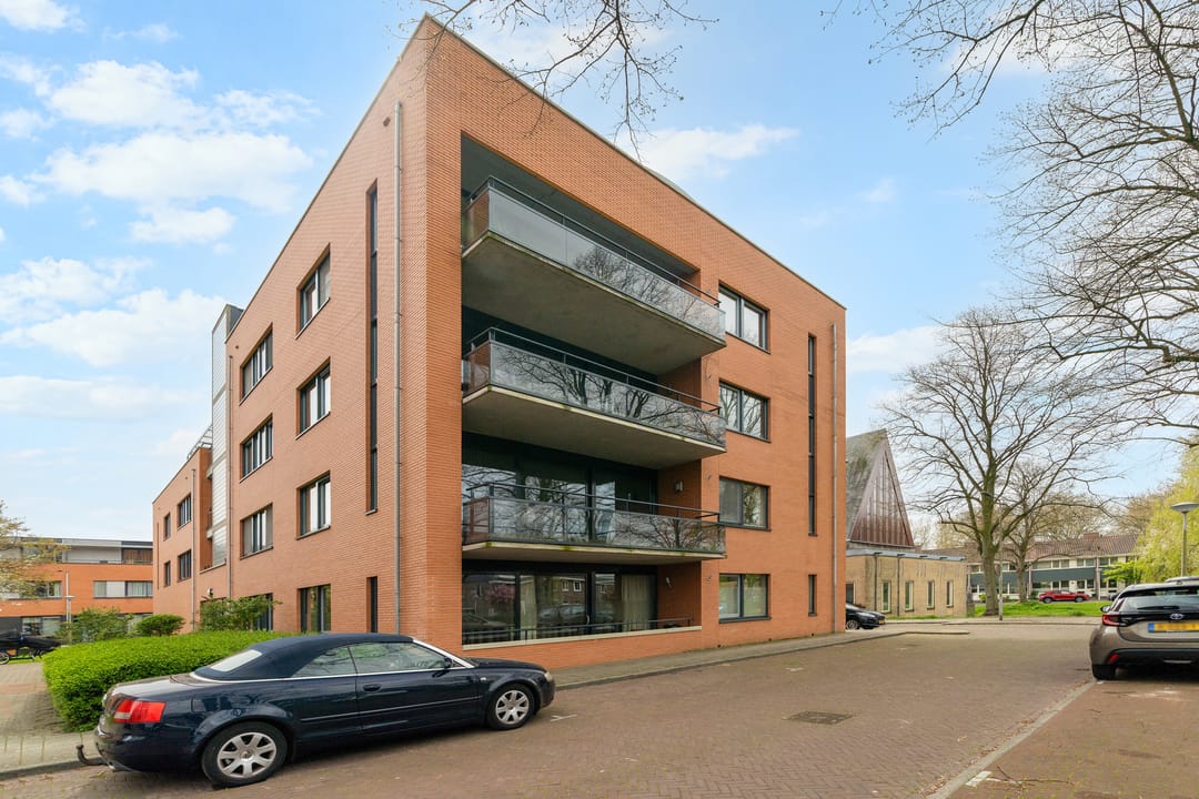 Foto 1 van Riouwstraat 28