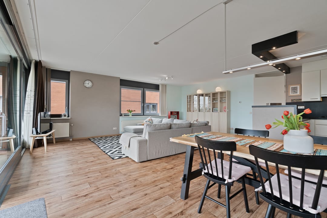 Foto 2 van Riouwstraat 28