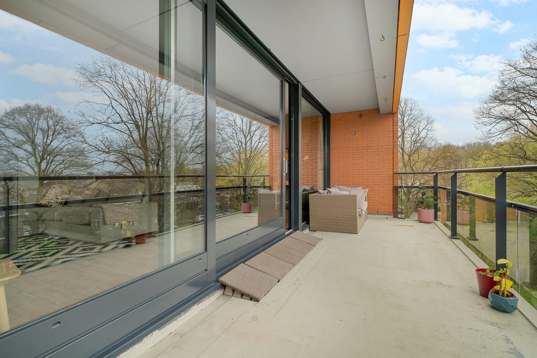 Foto 16 van Riouwstraat 28