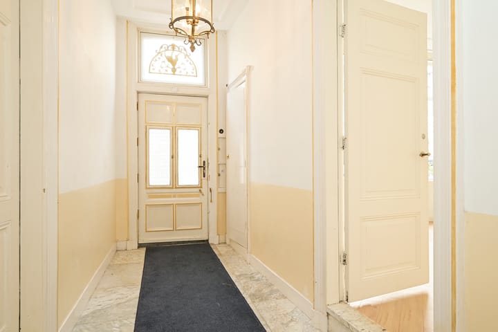 Photo 5 of Prinses Mariestraat 6-A