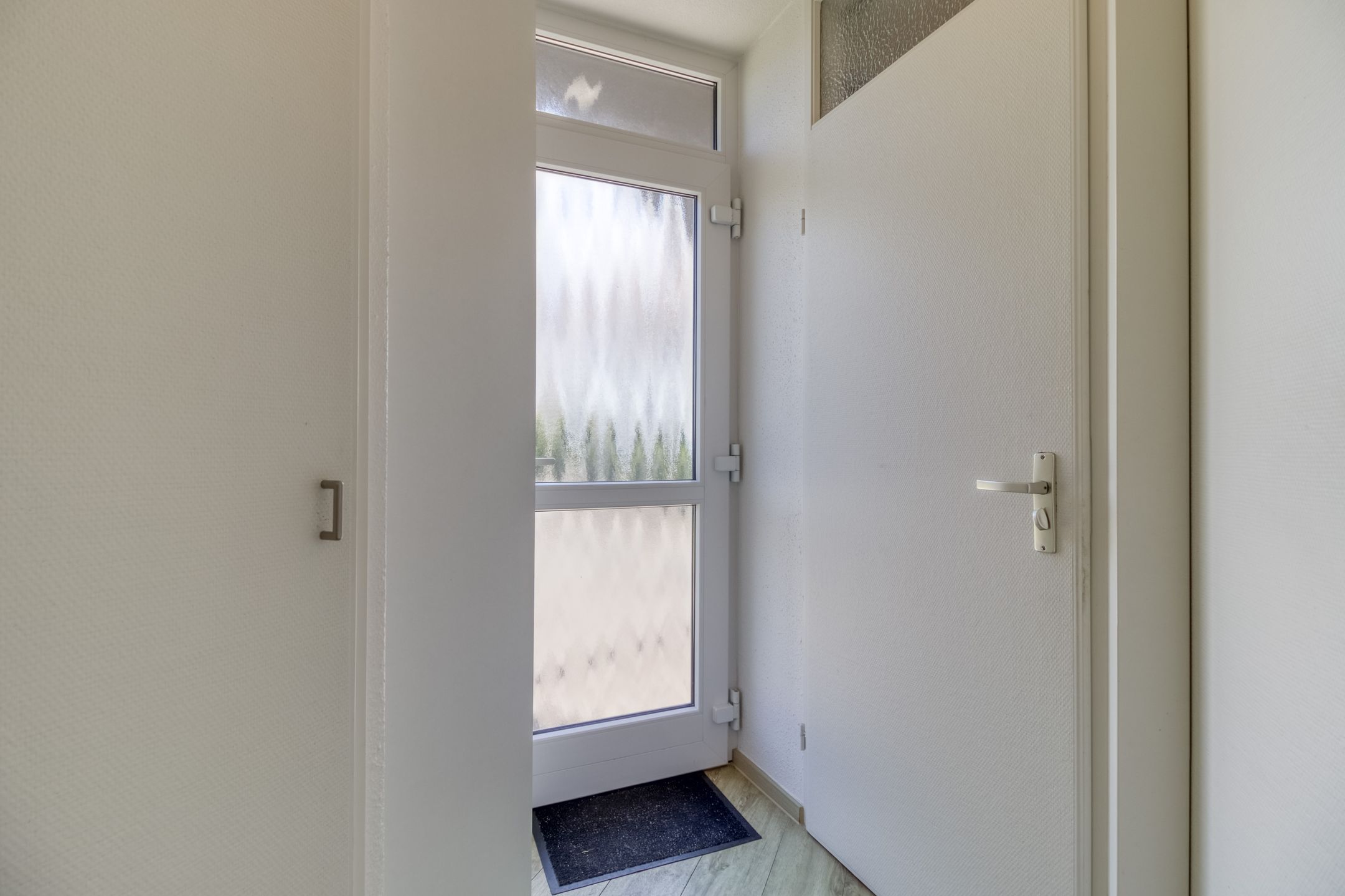 2-bedroom freehold villa in Nieuwvliet — photo 4 of 5