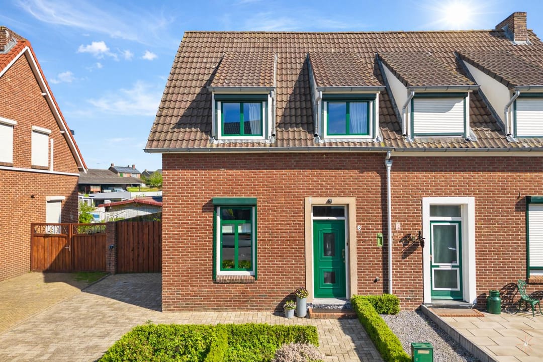 Foto 1 van Voortstraat 6