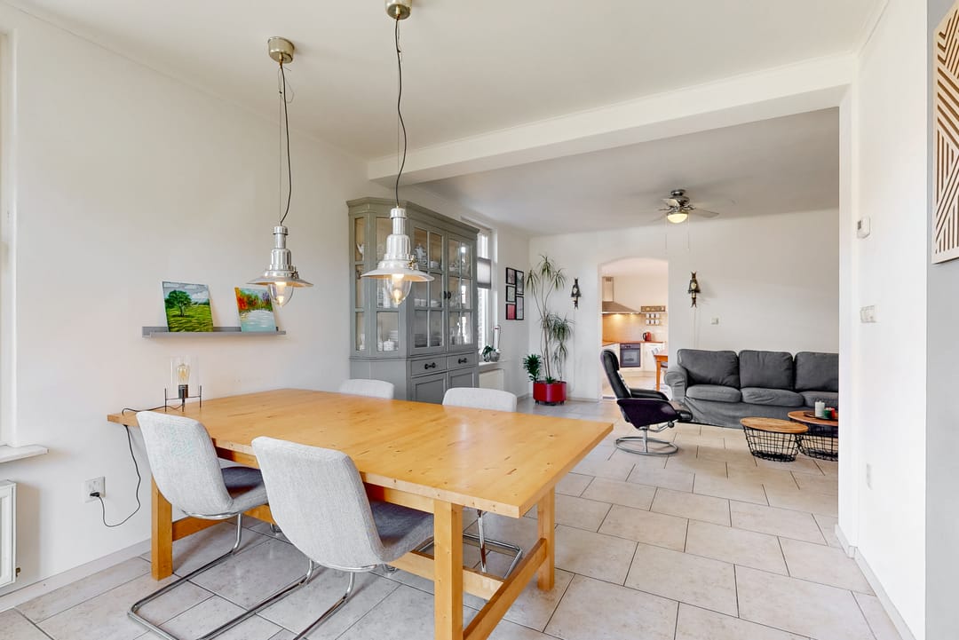 Foto 13 van Voortstraat 6