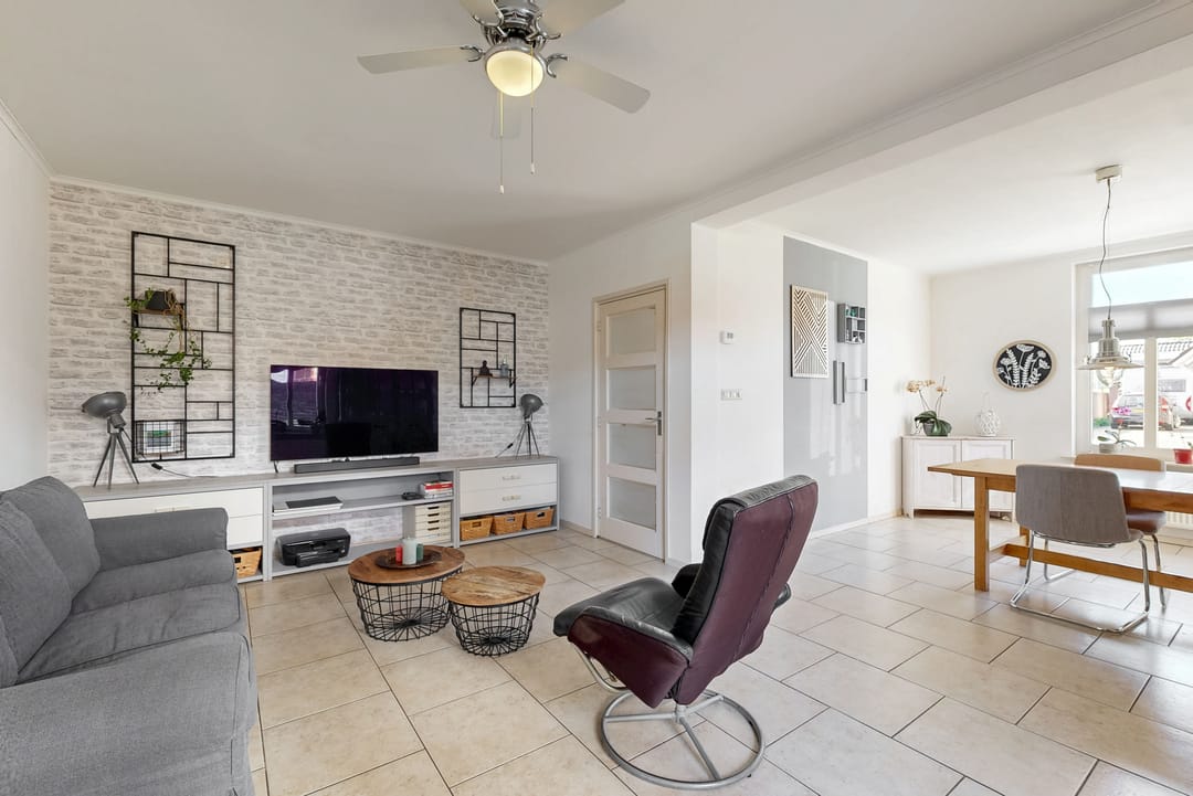 Foto 8 van Voortstraat 6