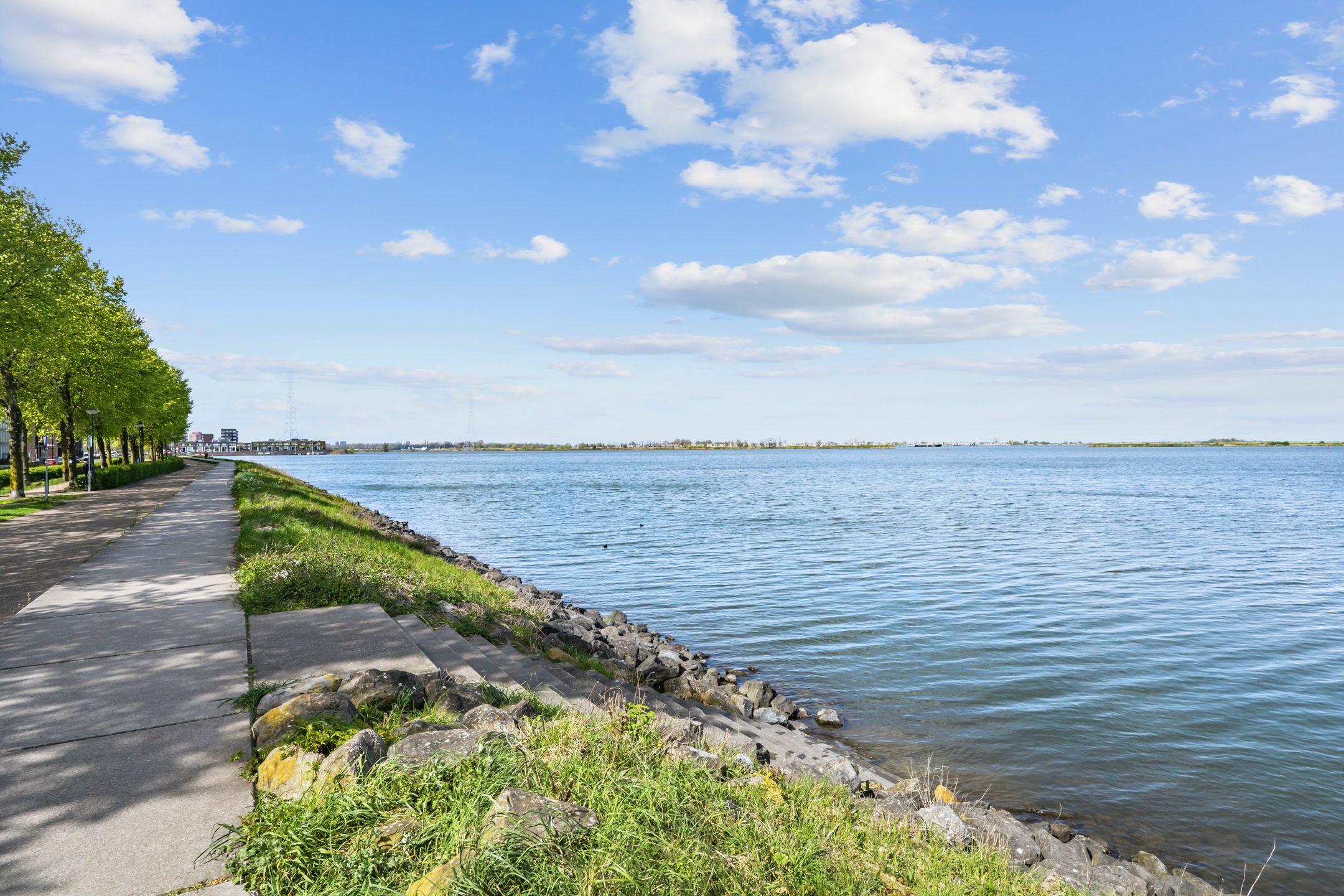 Foto 24 van Bert Haanstrakade 256