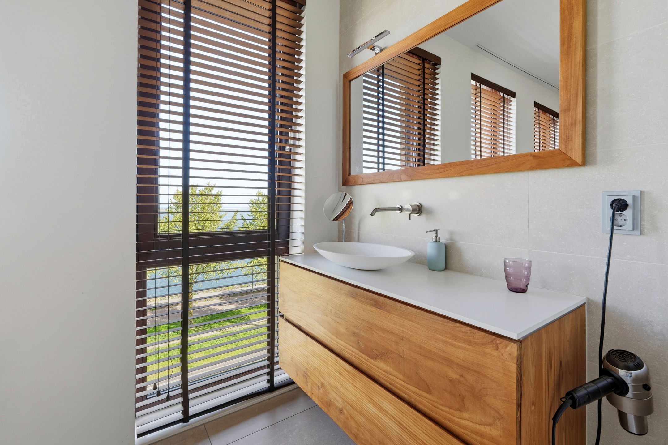 Foto 21 van Bert Haanstrakade 256