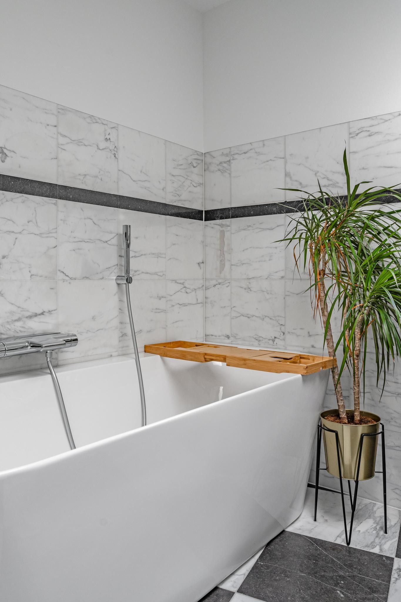 Photo 44 of Nassauplein 43