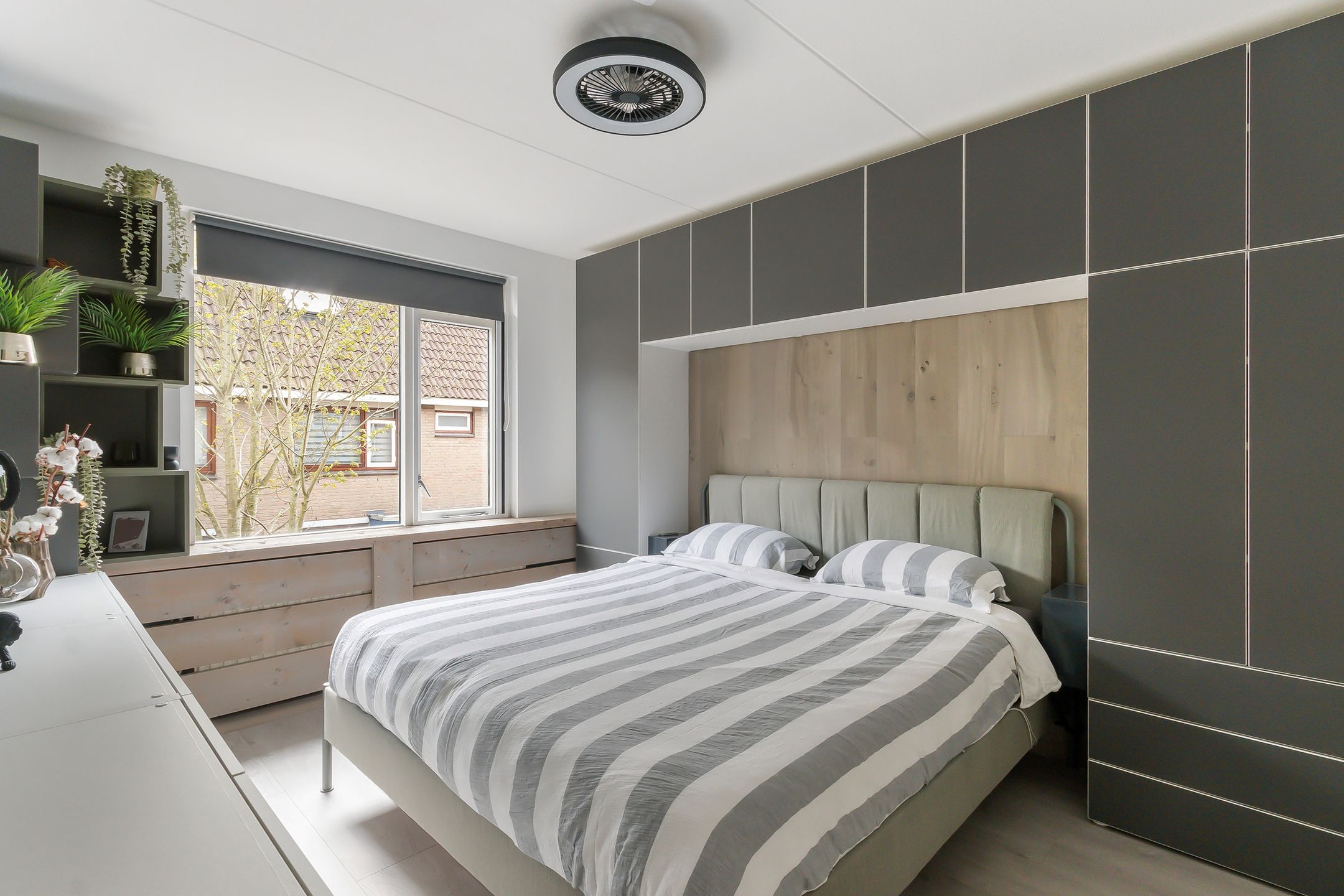 Completely renovated corner house with luxury kitchen and veranda in child-friendly neighbourhood — 14