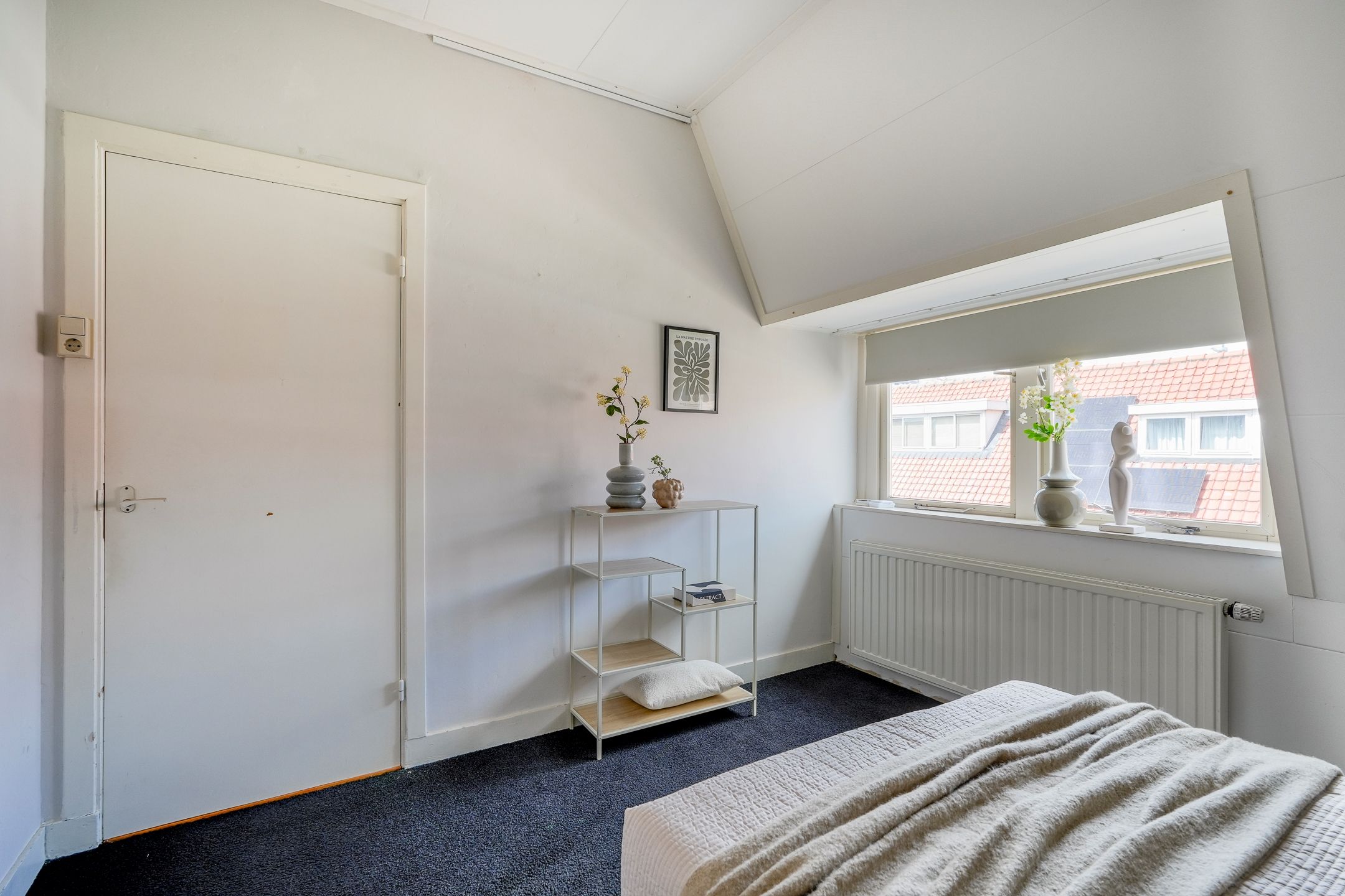 Charming upper-floor apartment with sunny rooftop terrace in popular Tuinwijk, Utrecht — 27