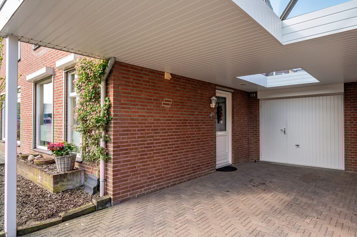 Photo 2 of Burgemeester van Deelensingel 102