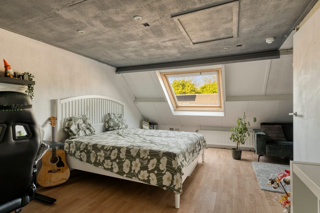 Spacious family home with 4 rooms in Hellevoetsluis Kulck-Zuid — 22