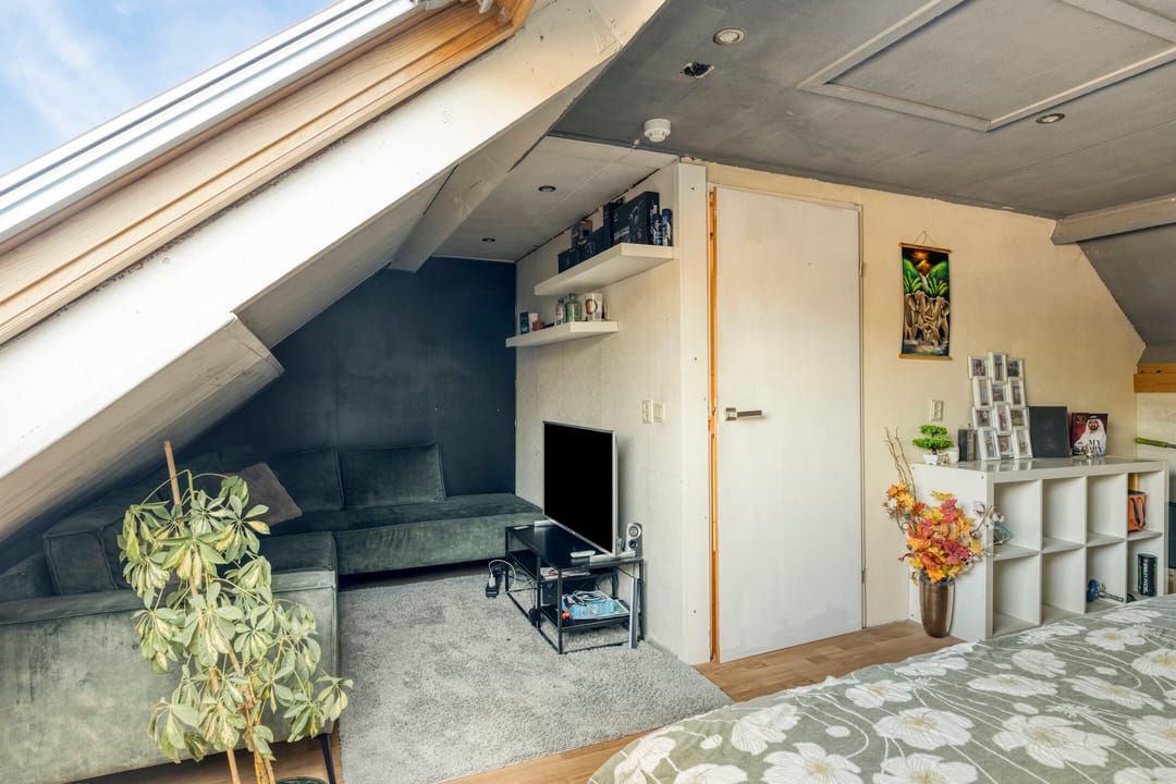 Spacious family home with 4 rooms in Hellevoetsluis Kulck-Zuid — 23
