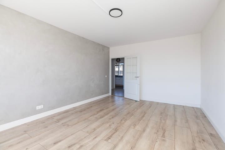 Photo 5 of Anth. Fokkerstraat 128