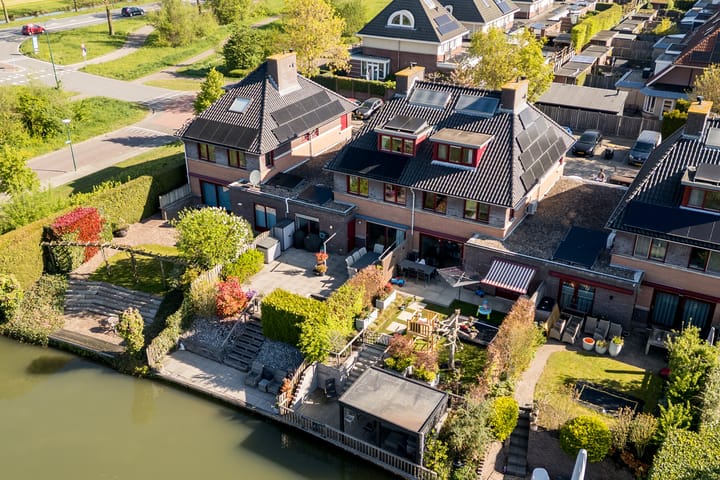 Photo 2 of Romulus 109