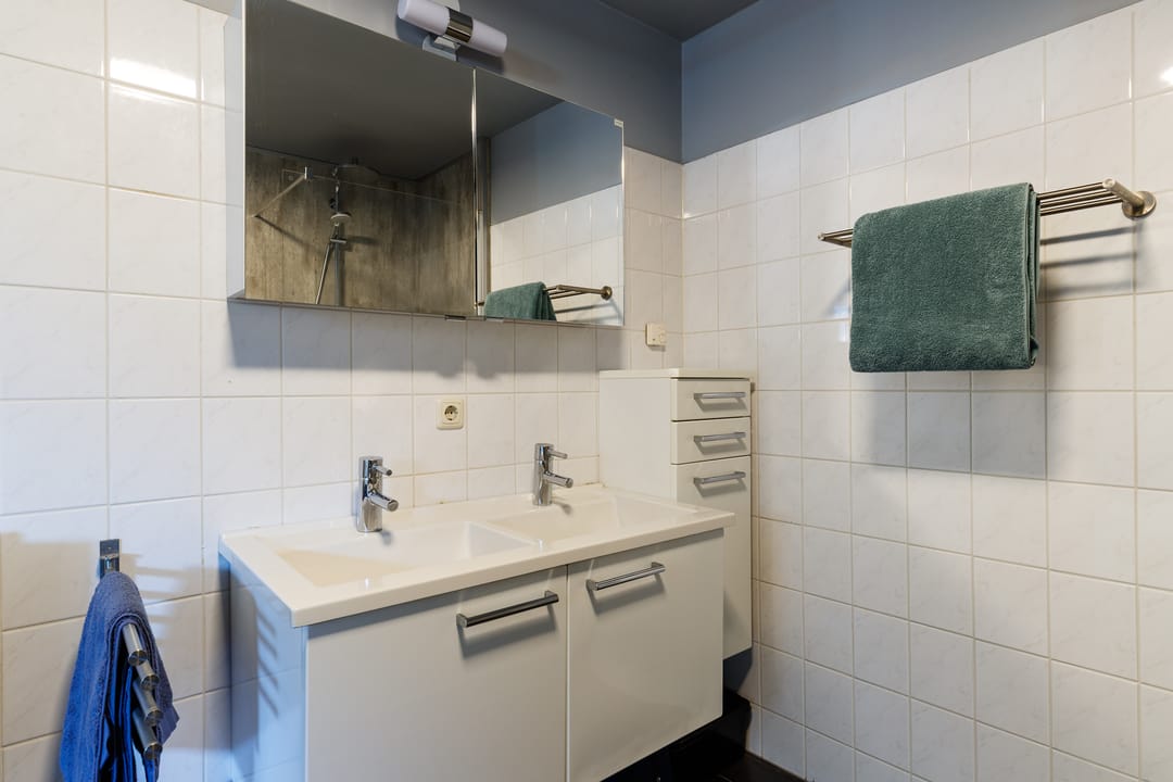 Photo 22 of Romulus 109