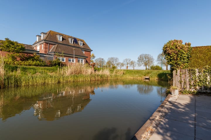 Photo 4 of Romulus 109