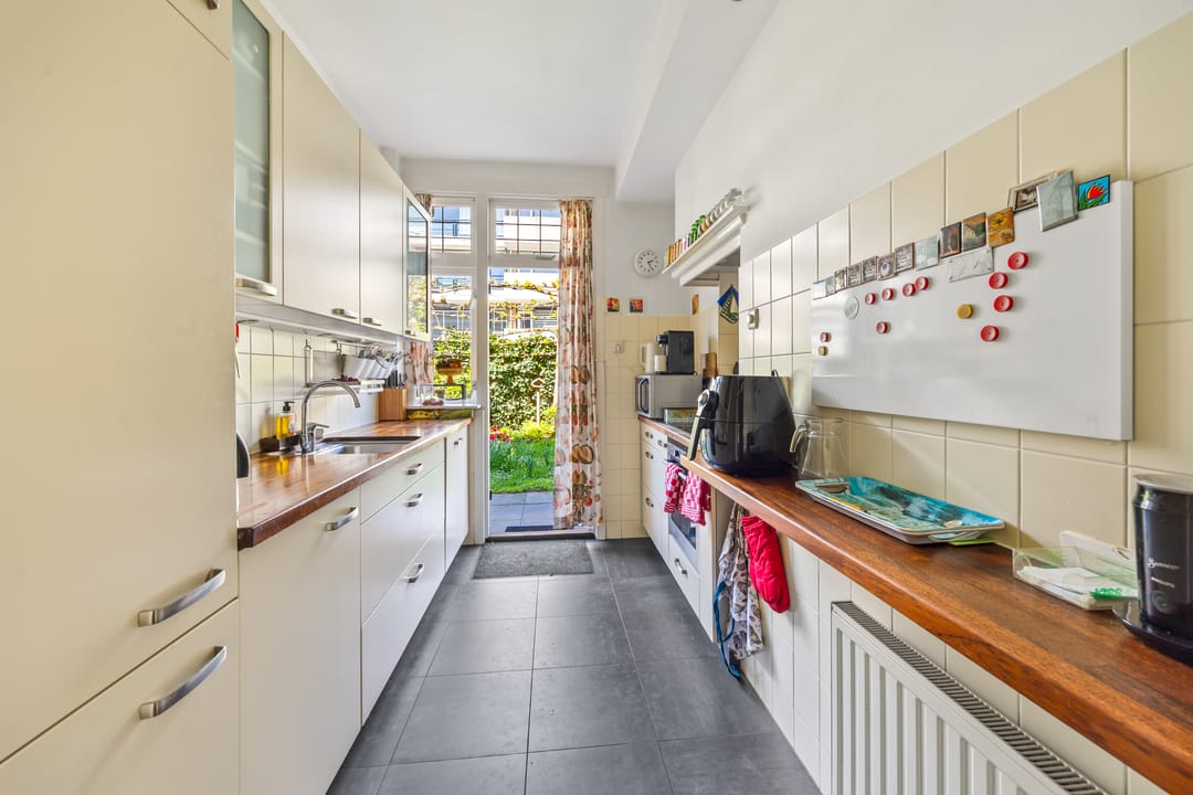 Photo 11 of Van Neckstraat 126