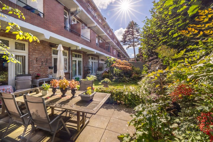 Foto 2 van Van Neckstraat 126