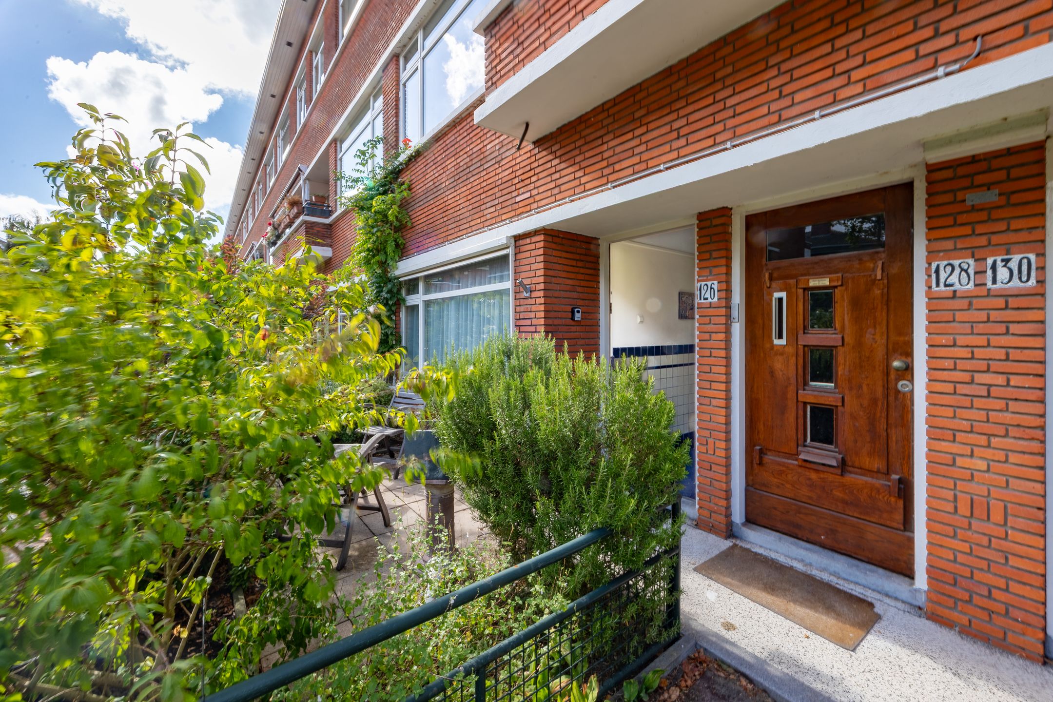 Photo 6 of Van Neckstraat 126