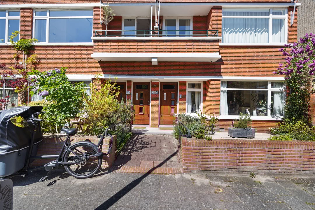 Photo 17 of Van Neckstraat 126