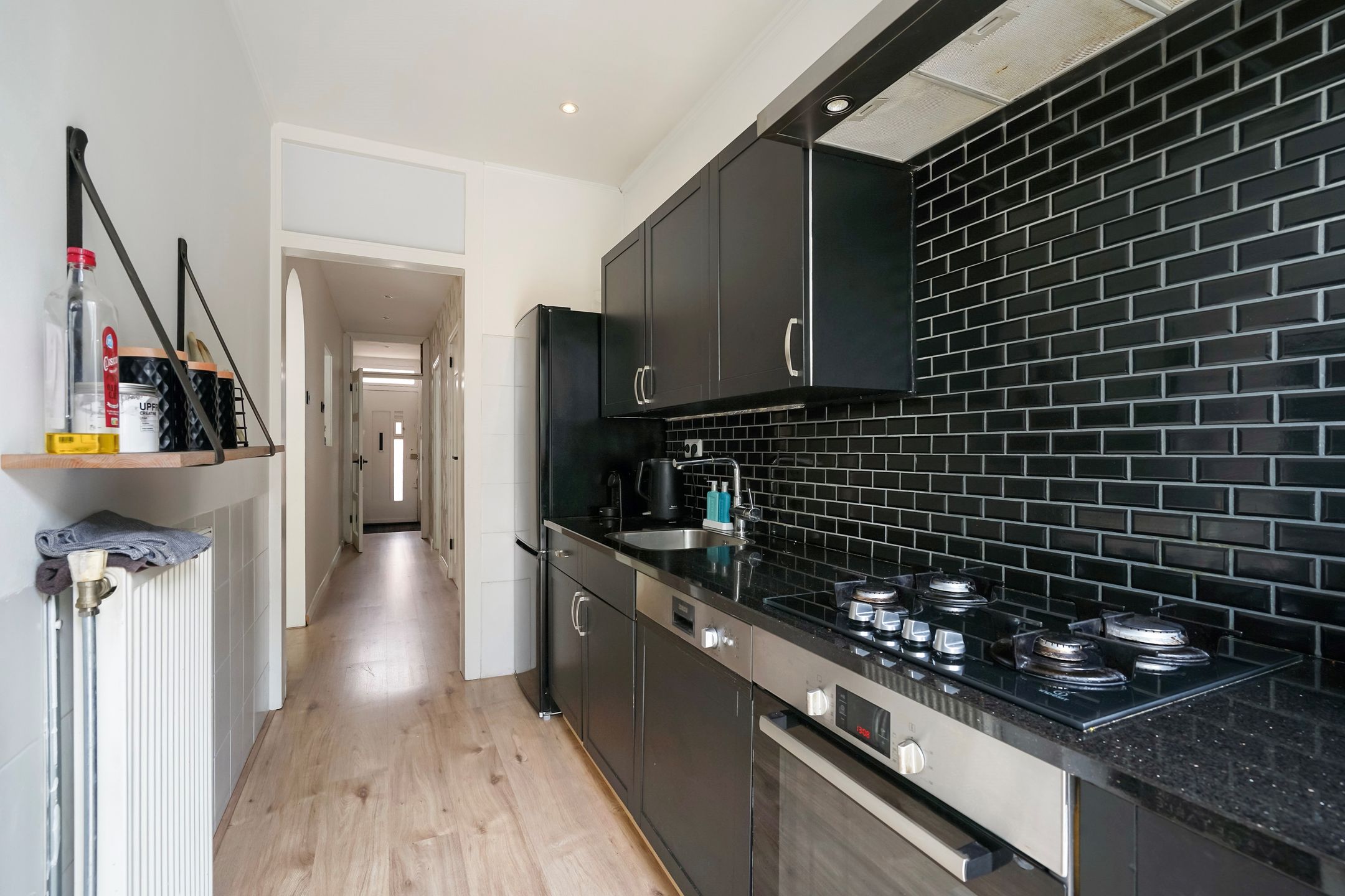 Foto 15 van De Genestetlaan 85