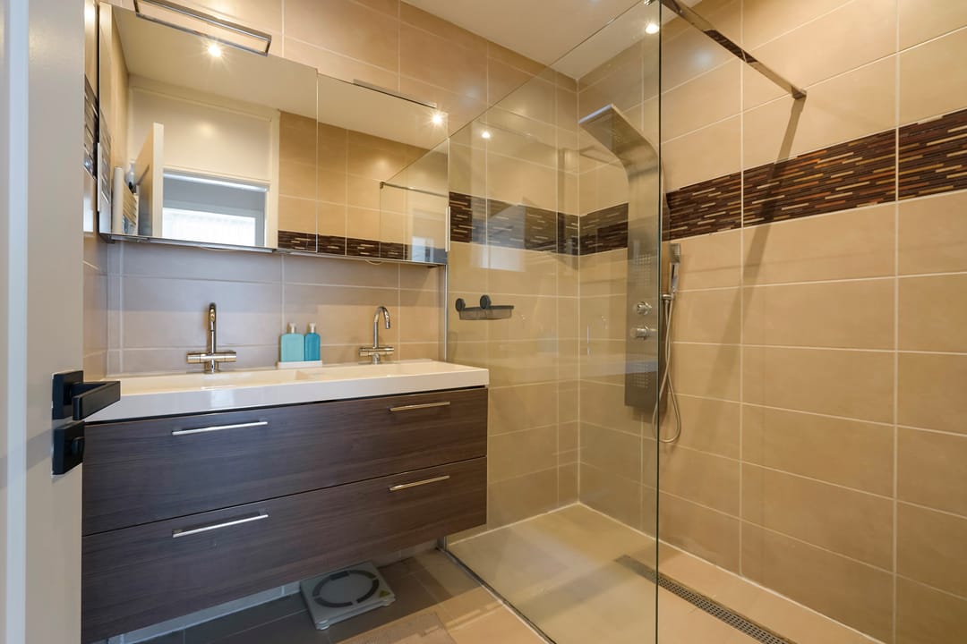 Foto 16 van De Genestetlaan 85