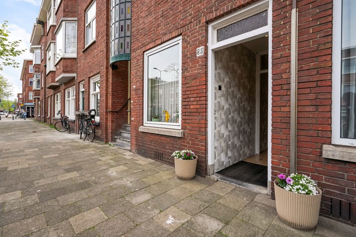 Photo 3 of De Genestetlaan 85